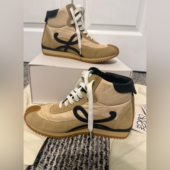 Loewe Beige, White & Black Retro Runner Sneakers High Top size 38 full set - Picture 6 of 10